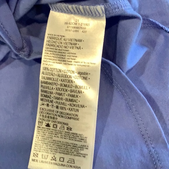 Toddler Gold & Silver floating hearts Just Do It Long Sleeve T-Shirt
NIKE NWOT - Picture 3 of 3